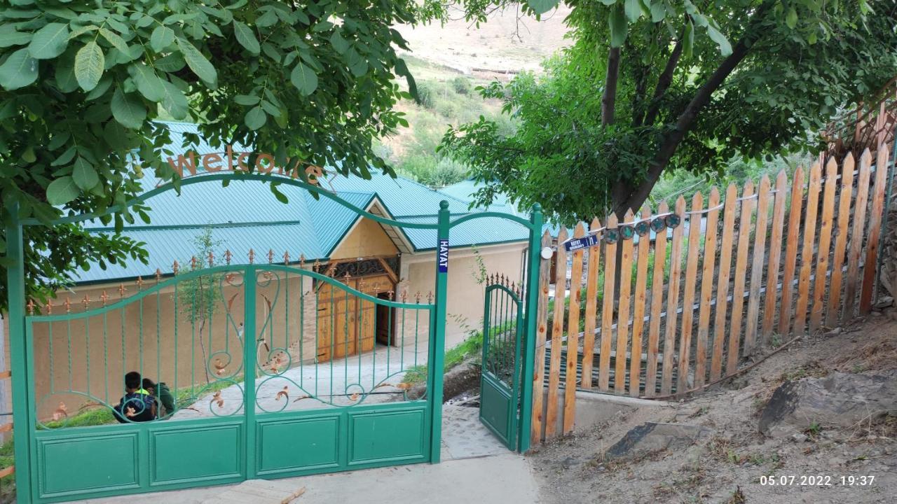 Hayat Guesthouse Nuratau Mountains Yukary-Ukhum エクステリア 写真