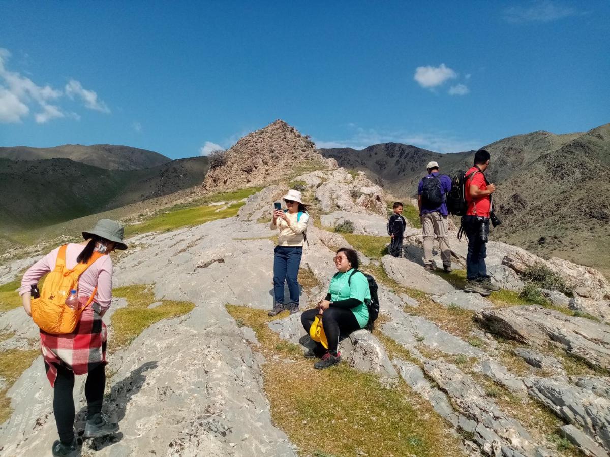 Hayat Guesthouse Nuratau Mountains Yukary-Ukhum エクステリア 写真