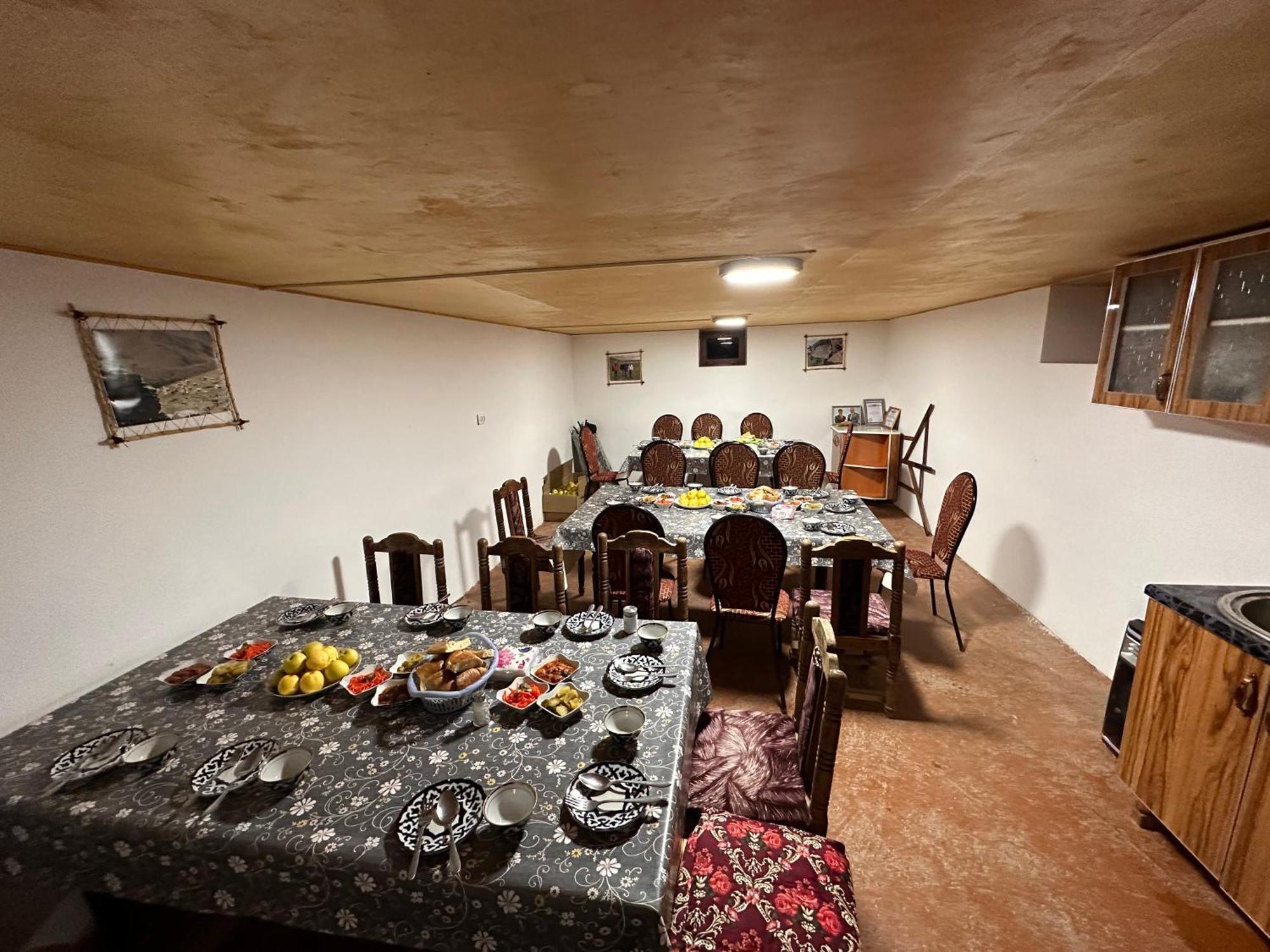 Hayat Guesthouse Nuratau Mountains Yukary-Ukhum エクステリア 写真
