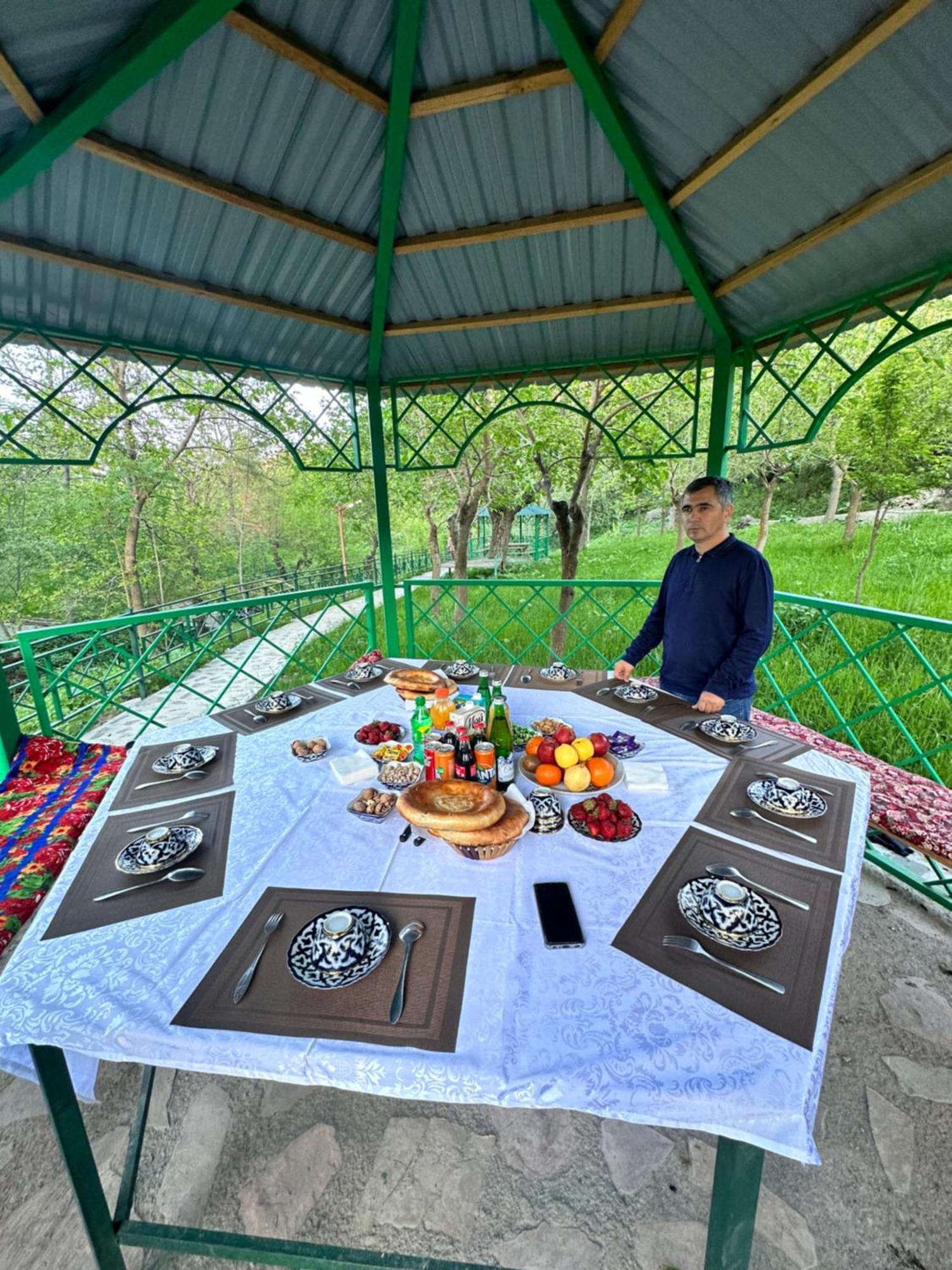 Hayat Guesthouse Nuratau Mountains Yukary-Ukhum エクステリア 写真