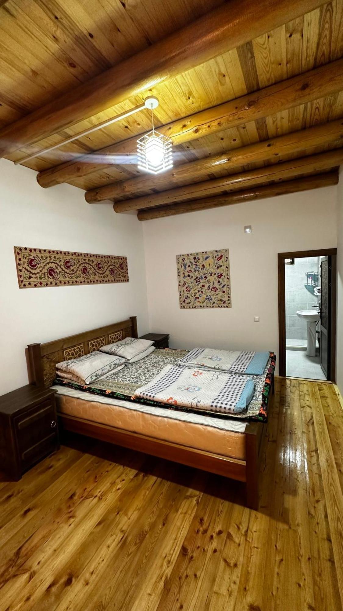 Hayat Guesthouse Nuratau Mountains Yukary-Ukhum エクステリア 写真