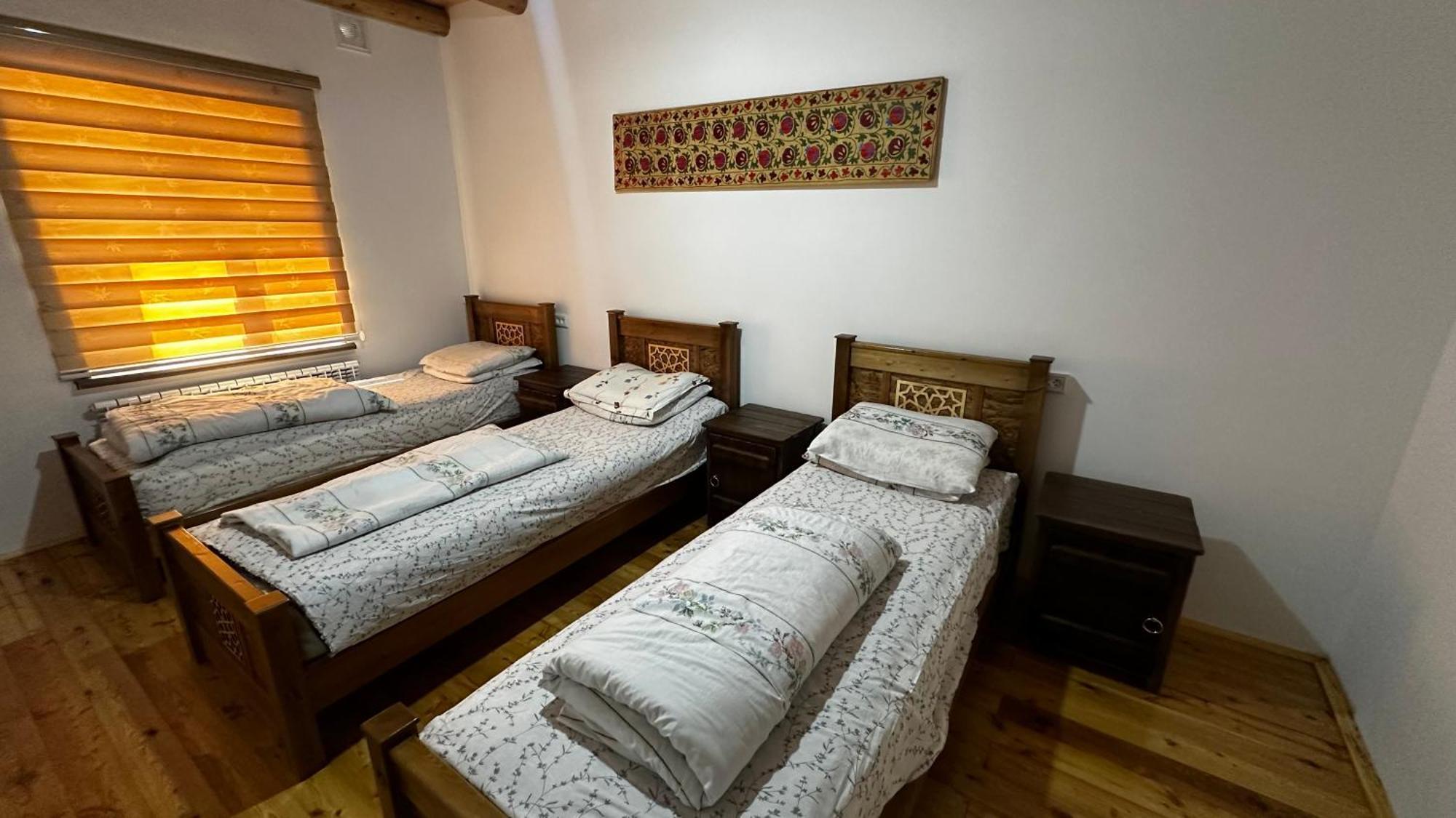 Hayat Guesthouse Nuratau Mountains Yukary-Ukhum エクステリア 写真